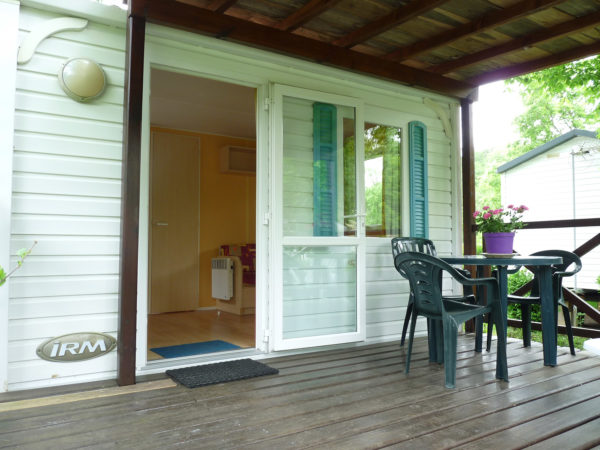 Terrasse du mobil'home pour 2 personnes