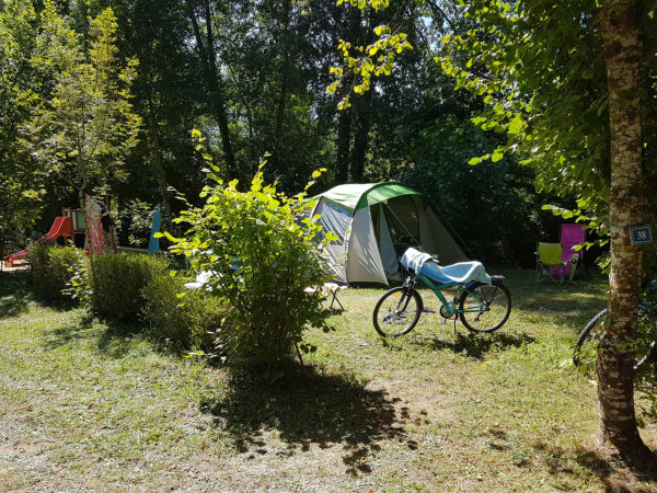 Camper en famille pendant les vacances