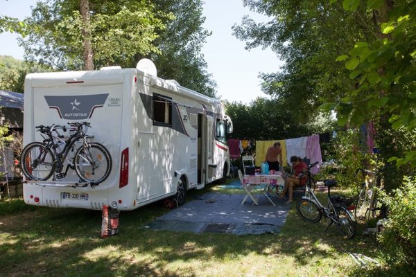 Emplacement pour camping-cars au camping La Lénotte