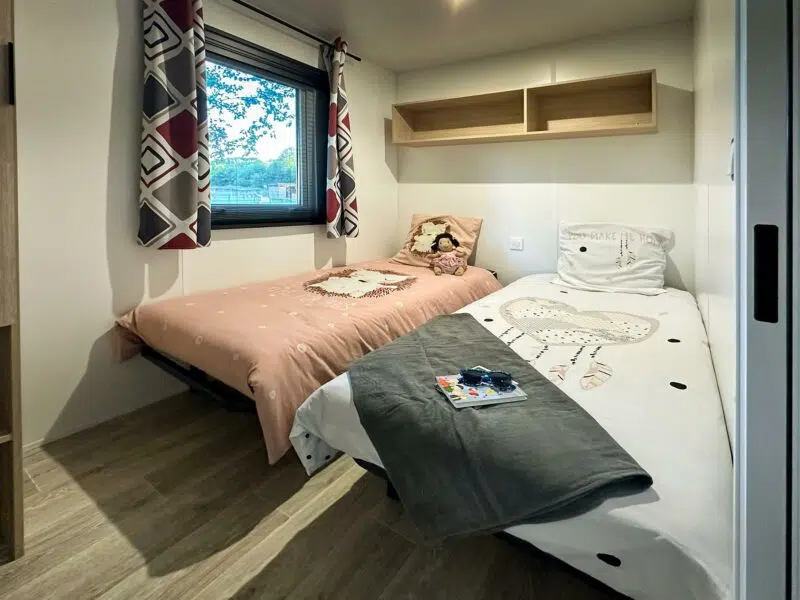 Mobilhome-Premium-6pers-chambre-enfants