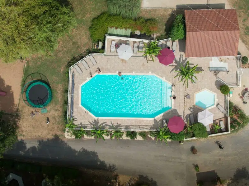 Piscine-chauffee-camping