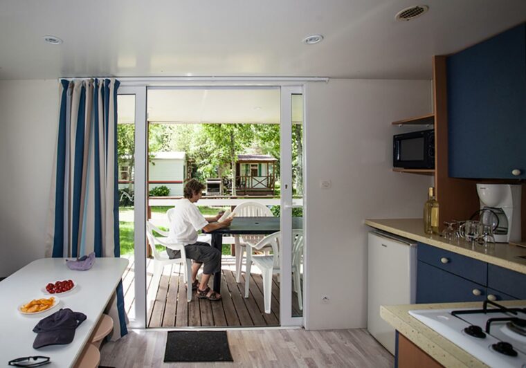 louisiane-mediterranee-location-5-personnes-camping-perigord