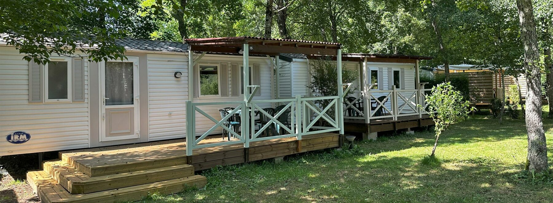 Grand mobilhome pour 4 personnes en Dordogne