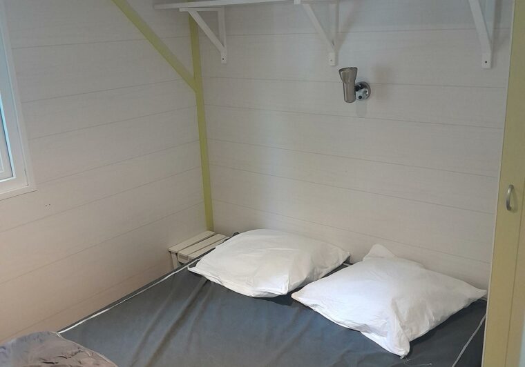 mobilhome-4pers-clim-chambre-adultes