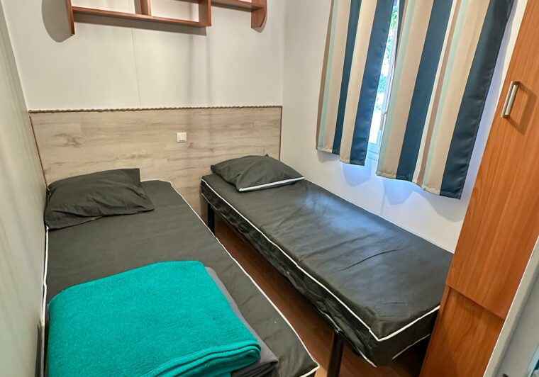 mobilhome-6-pers-chambre-enfants