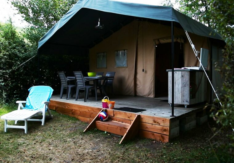 tente-lodge-camping-dordogne-grand-bungalow-toile