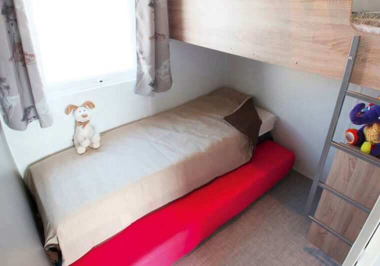 tithome-camping-dordogne-tithome-chambre-enfants